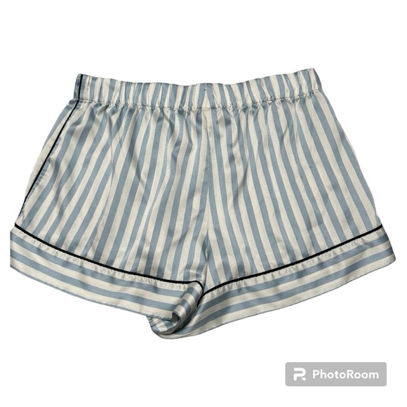2 Victoria Secret Satin Pajama Shorts Medium - Picture 7 of 8